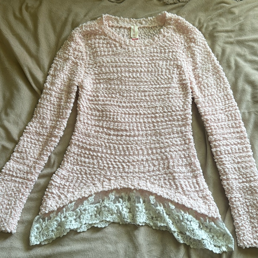 Long sleeve pink lacy sweater